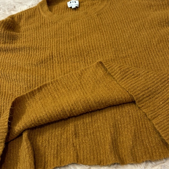 J+L size xs sweater • John + Jenn - Picture 6 of 9